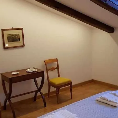 Appartamento Interno Gavi Elegante Nel Cuore Di Verona